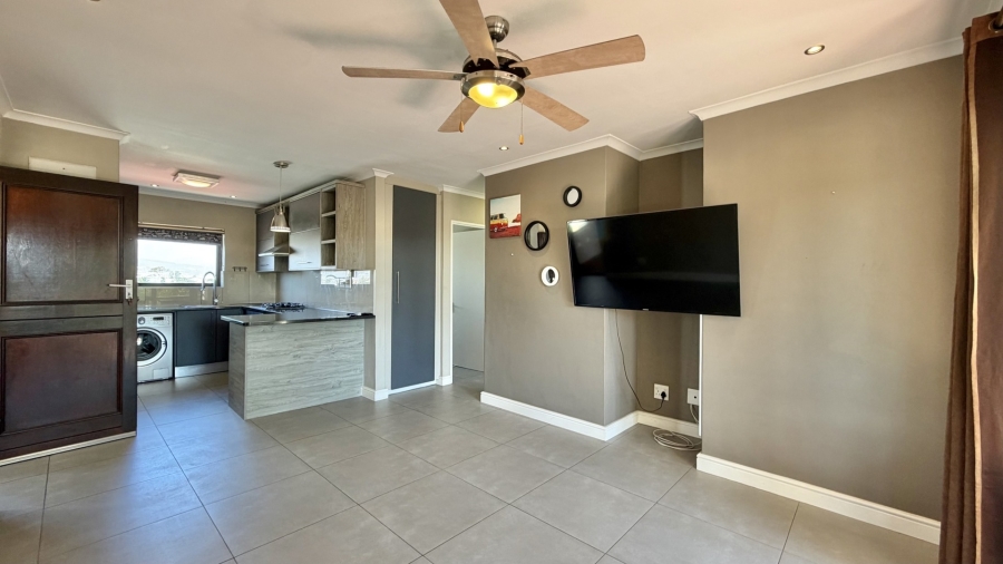 2 Bedroom Property for Sale in Greenways Golf Estate Western Cape